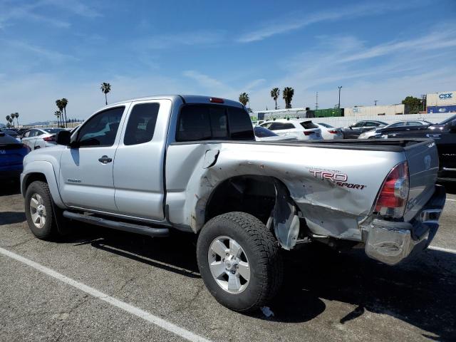 5TFTX4GN4BX003981 - 2011 TOYOTA TACOMA PRERUNNER ACCESS CAB SILVER photo 2