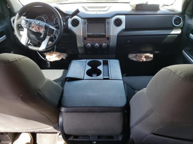 5TFRY5F14FX173923 - 2015 TOYOTA TUNDRA DOUBLE CAB SR/SR5 WHITE photo 8