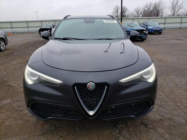 ZASFAKNN9J7B62412 - 2018 ALFA ROMEO STELVIO TI SPORT BLACK photo 5