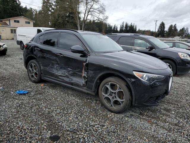 ZASFAKBN0J7B71911 - 2018 ALFA ROMEO STELVIO TI BLACK photo 4