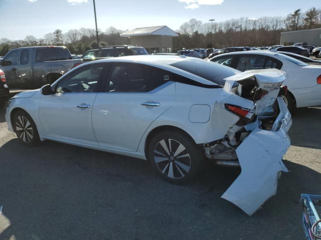 1N4BL4DW8KC133635 - 2019 NISSAN ALTIMA SV WHITE photo 2