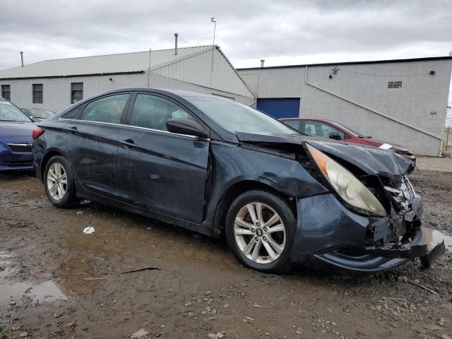 5NPEB4AC9BH221666 - 2011 HYUNDAI SONATA GLS GRAY photo 4