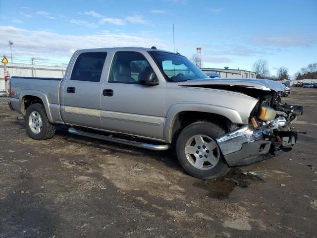 2GCEK13TX51225727 - 2005 CHEVROLET SILVERADO K1500 SILVER photo 4