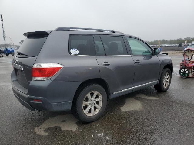 5TDBK3EH8DS177997 - 2013 TOYOTA HIGHLANDER BASE GRAY photo 3