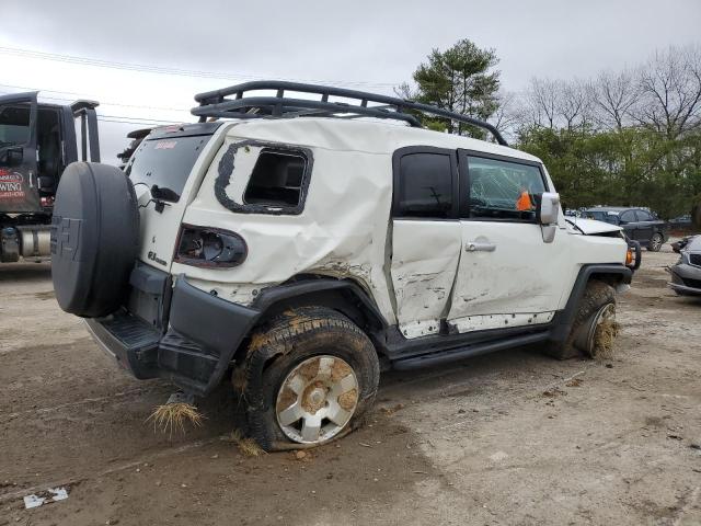 JTEBU4BF8AK095589 - 2010 TOYOTA FJ CRUISER WHITE photo 3