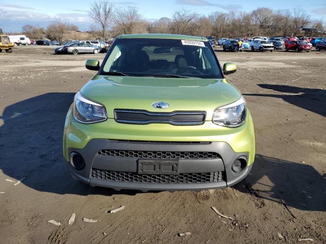 KNDJN2A2XJ7902469 - 2018 KIA SOUL GREEN photo 5