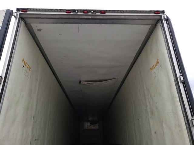 1UYVS253XBU109206 - 2011 UTILITY REF WHITE photo 5