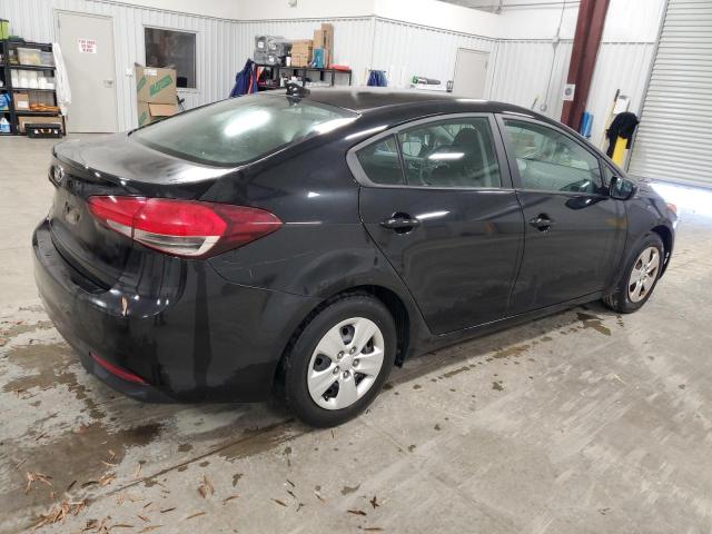 3KPFK4A73HE137847 - 2017 KIA FORTE LX BLACK photo 3