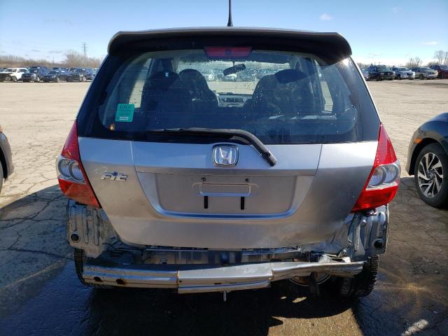 JHMGD38627S050263 - 2007 HONDA FIT S SILVER photo 6