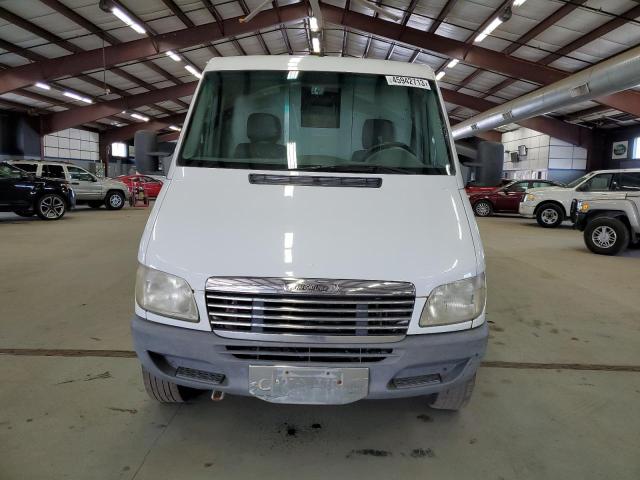 WD2YD641X25364055 - 2002 FREIGHTLINER SPRINTER 2500 WHITE photo 5