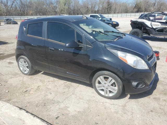 KL8CD6S9XFC711396 - 2015 CHEVROLET SPARK 1LT BLACK photo 4