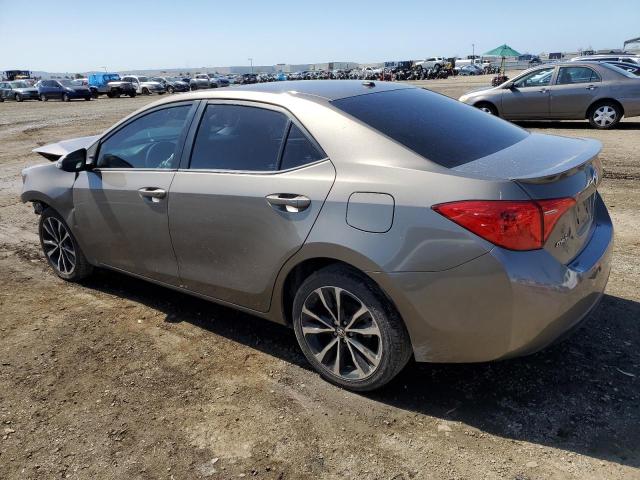 5YFBURHE6HP714654 - 2017 TOYOTA COROLLA L GRAY photo 2