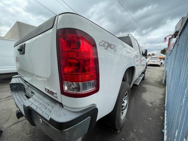 1GT424C84BF263760 - 2011 GMC SIERRA K3500 SLT WHITE photo 4