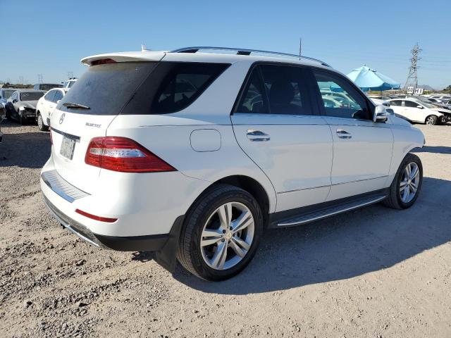 4JGDA2EB4EA336266 - 2014 MERCEDES-BENZ ML 350 BLUETEC WHITE photo 3