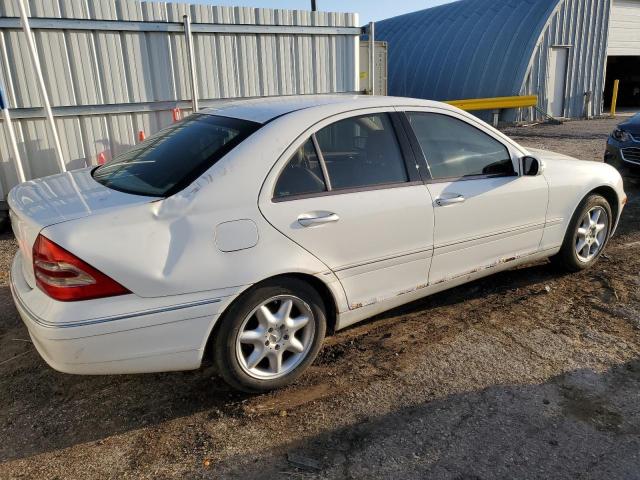 WDBRF61J13F343626 - 2003 MERCEDES-BENZ C 240 WHITE photo 3