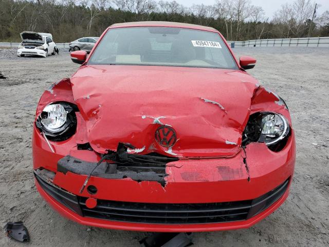 3VW5X7AT2DM823435 - 2013 VOLKSWAGEN BEETLE RED photo 5