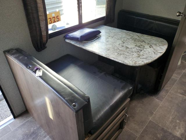 4YDT19726KX412145 - 2019 KEYSTONE PASSPORT TWO TONE photo 8