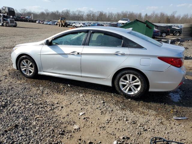 5NPEB4AC9EH942414 - 2014 HYUNDAI SONATA GLS SILVER photo 2