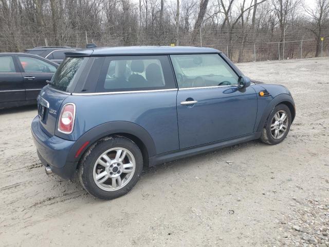 WMWSU3C52BT097772 - 2011 MINI COOPER BLUE photo 3