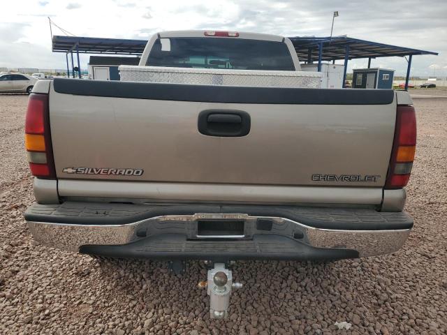 1GCGK29U42Z302867 - 2002 CHEVROLET SILVERADO K2500 GOLD photo 6