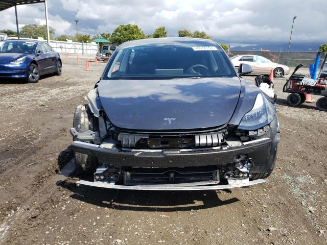 5YJ3E1EB8NF255731 - 2022 TESLA MODEL 3 GRAY photo 5