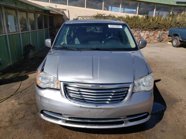 2C4RC1BG9ER272607 - 2014 CHRYSLER TOWN & COU TOURING ვერცხლისფერი ფოტო 5