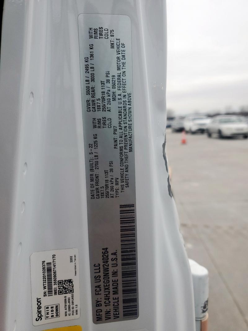 1C4HJXEG0NW240264 - 2022 JEEP WRANGLER U SAHARA WHITE photo 12