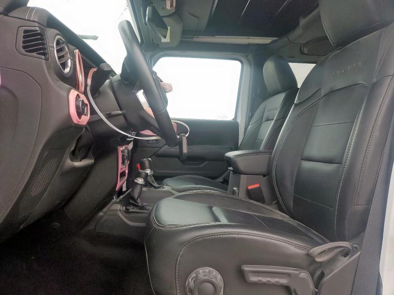 1C4HJXEG0NW240264 - 2022 JEEP WRANGLER U SAHARA WHITE photo 7