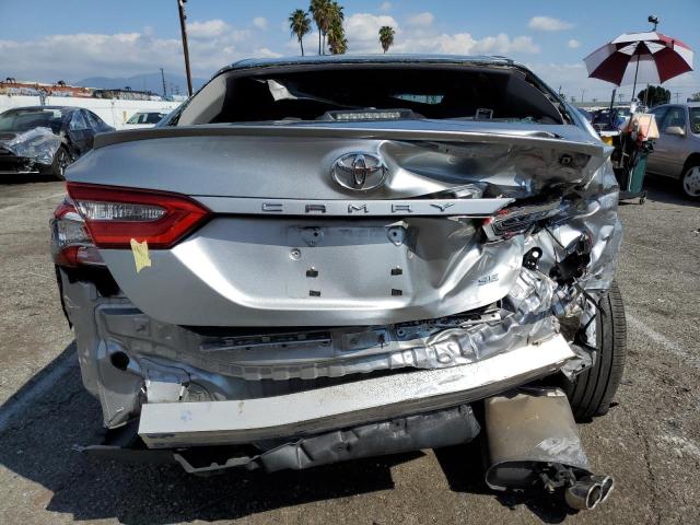 4T1B11HK1JU128092 - 2018 TOYOTA CAMRY L SILVER photo 6