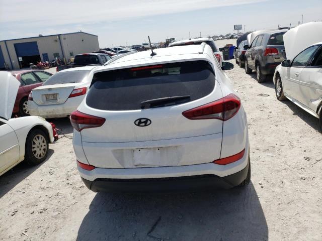 KM8J33A47GU194992 - 2016 HYUNDAI TUCSON SE LIMITED WHITE photo 6