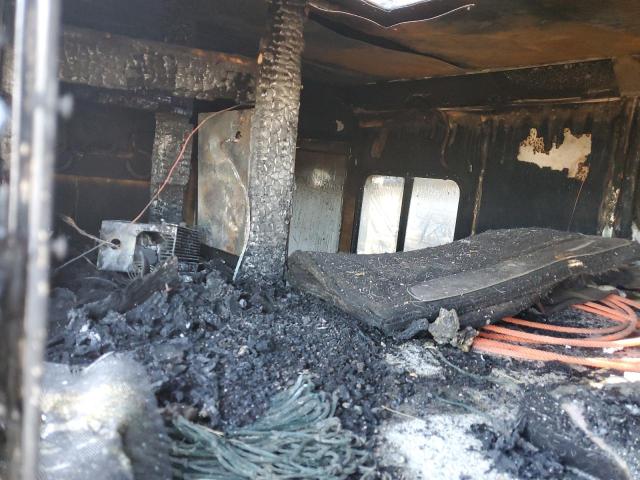 49SH732204P022374 - 2004 TRAIL KING ENCLOSED 白色 照片 6