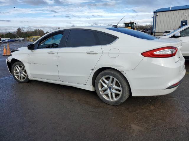 3FA6P0HD6GR285798 - 2016 FORD FUSION SE WHITE photo 2