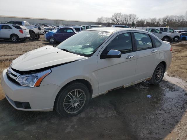 1FAHP3FNXAW275172 - 2010 FORD FOCUS SE WHITE photo 1