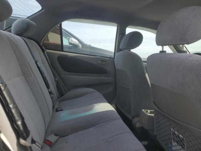 1Y1SK5284YZ421256 - 2000 CHEVROLET GEO PRIZM BASE WHITE photo 10