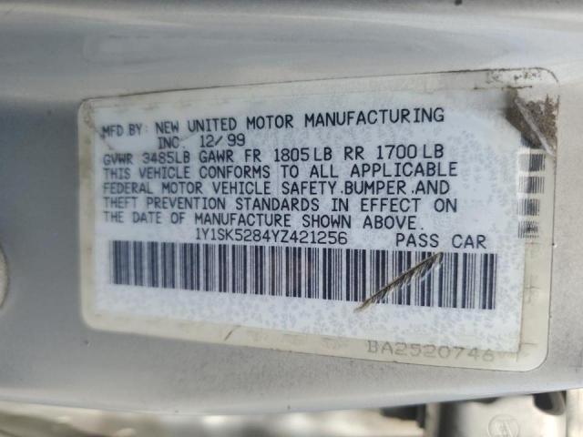 1Y1SK5284YZ421256 - 2000 CHEVROLET GEO PRIZM BASE WHITE photo 12