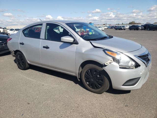 3N1CN7AP0GL889286 - 2016 NISSAN VERSA S GRAY photo 4