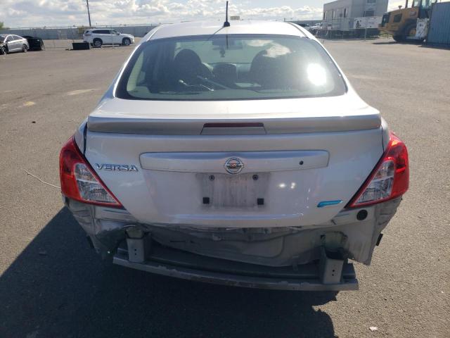 3N1CN7AP0GL889286 - 2016 NISSAN VERSA S GRAY photo 6