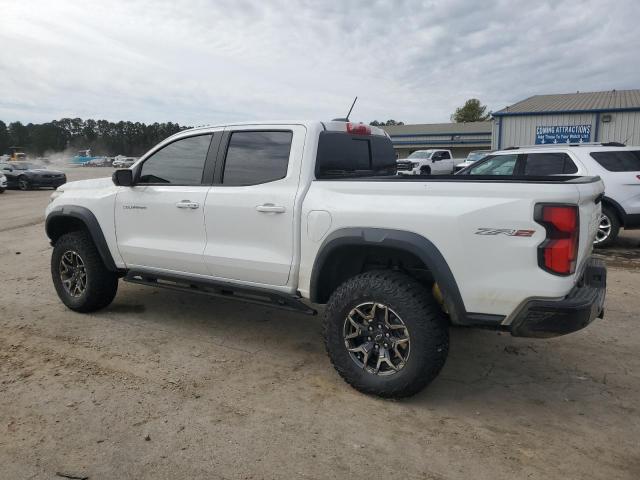 1GCPTFEK1R1266203 - 2024 CHEVROLET COLORADO ZR2 WHITE photo 2