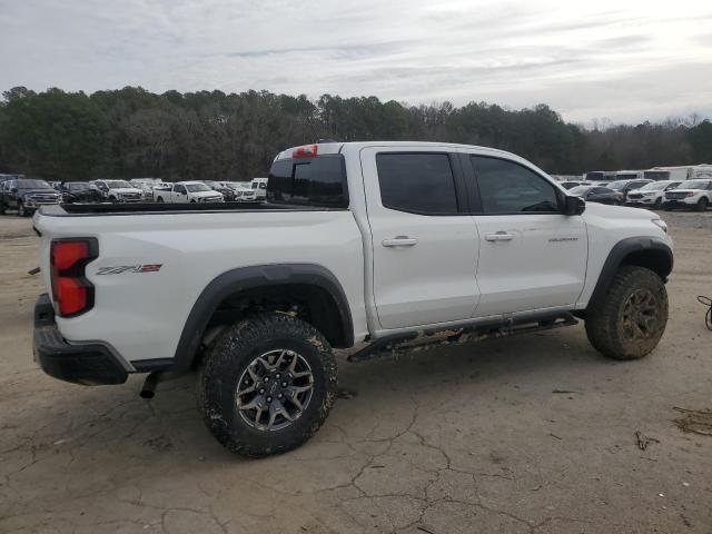1GCPTFEK1R1266203 - 2024 CHEVROLET COLORADO ZR2 WHITE photo 3