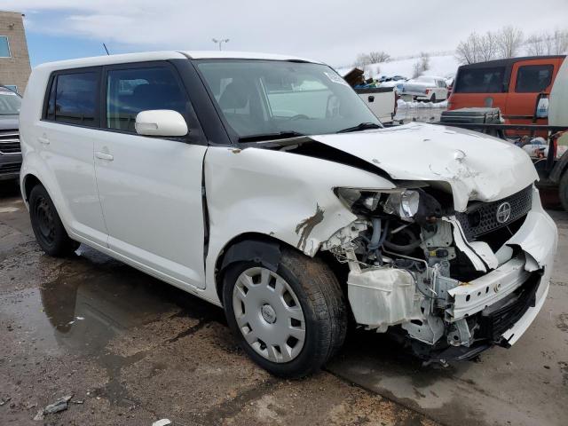 JTLKE50E891089931 - 2009 TOYOTA SCION XB WHITE photo 4