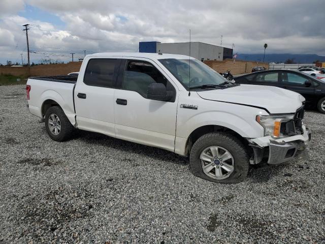 1FTEW1CP9JKD94400 - 2018 FORD F150 SUPERCREW WHITE photo 4