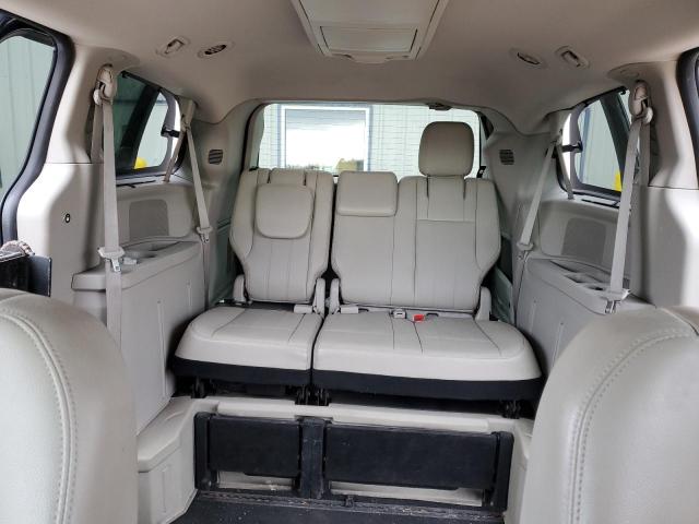 2A4RR8DG5BR749561 - 2011 CHRYSLER TOWN & COU TOURING L BLACK photo 10