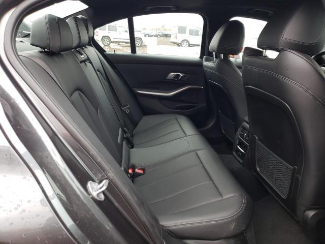 3MW5R7J08N8C61826 - 2022 BMW 330XI GRAY photo 10