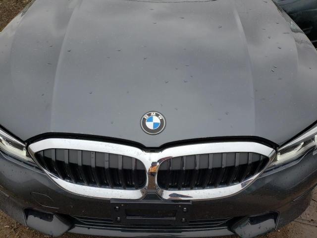 3MW5R7J08N8C61826 - 2022 BMW 330XI GRAY photo 11