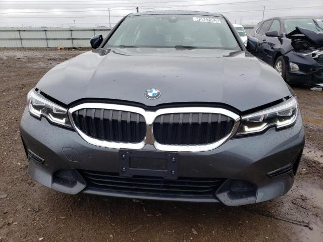 3MW5R7J08N8C61826 - 2022 BMW 330XI GRAY photo 5