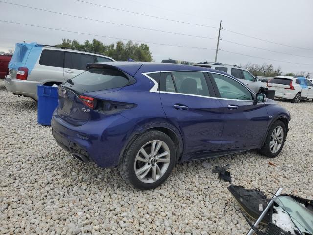 SJKCH5CP2JA054579 - 2018 INFINITI QX30 BASE أزرق صورة 3