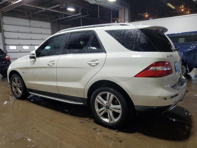 4JGDA5HB7CA020712 - 2012 MERCEDES-BENZ ML 350 4MATIC WHITE photo 2