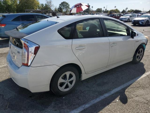 JTDKN3DU7C5516355 - 2012 TOYOTA PRIUS WHITE photo 3