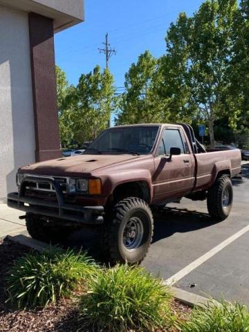 JT4RN65S0E5034973 - 1984 TOYOTA PICKUP RN65 SR5 MAROON photo 2