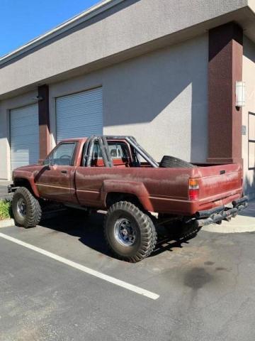 JT4RN65S0E5034973 - 1984 TOYOTA PICKUP RN65 SR5 MAROON photo 3